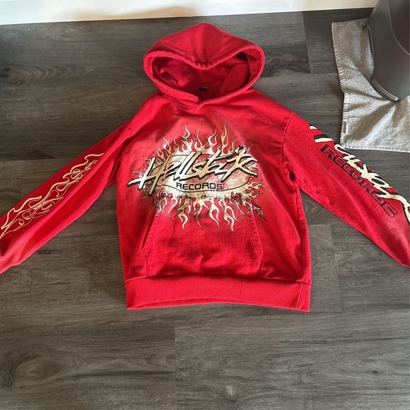 HELLSTAR HOODIE NEW SIZE SMALL